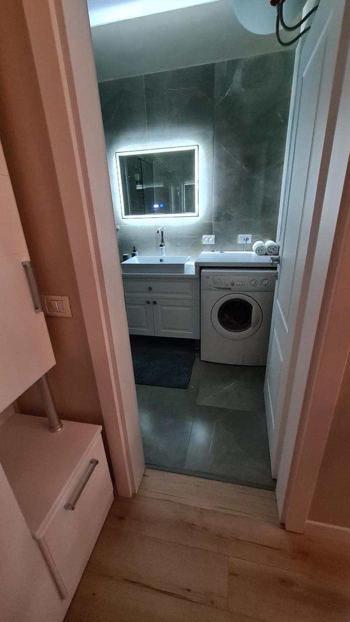 Family-Friendly Apt At 21 Dhjetori W/Self Check-In Tirana Exterior photo
