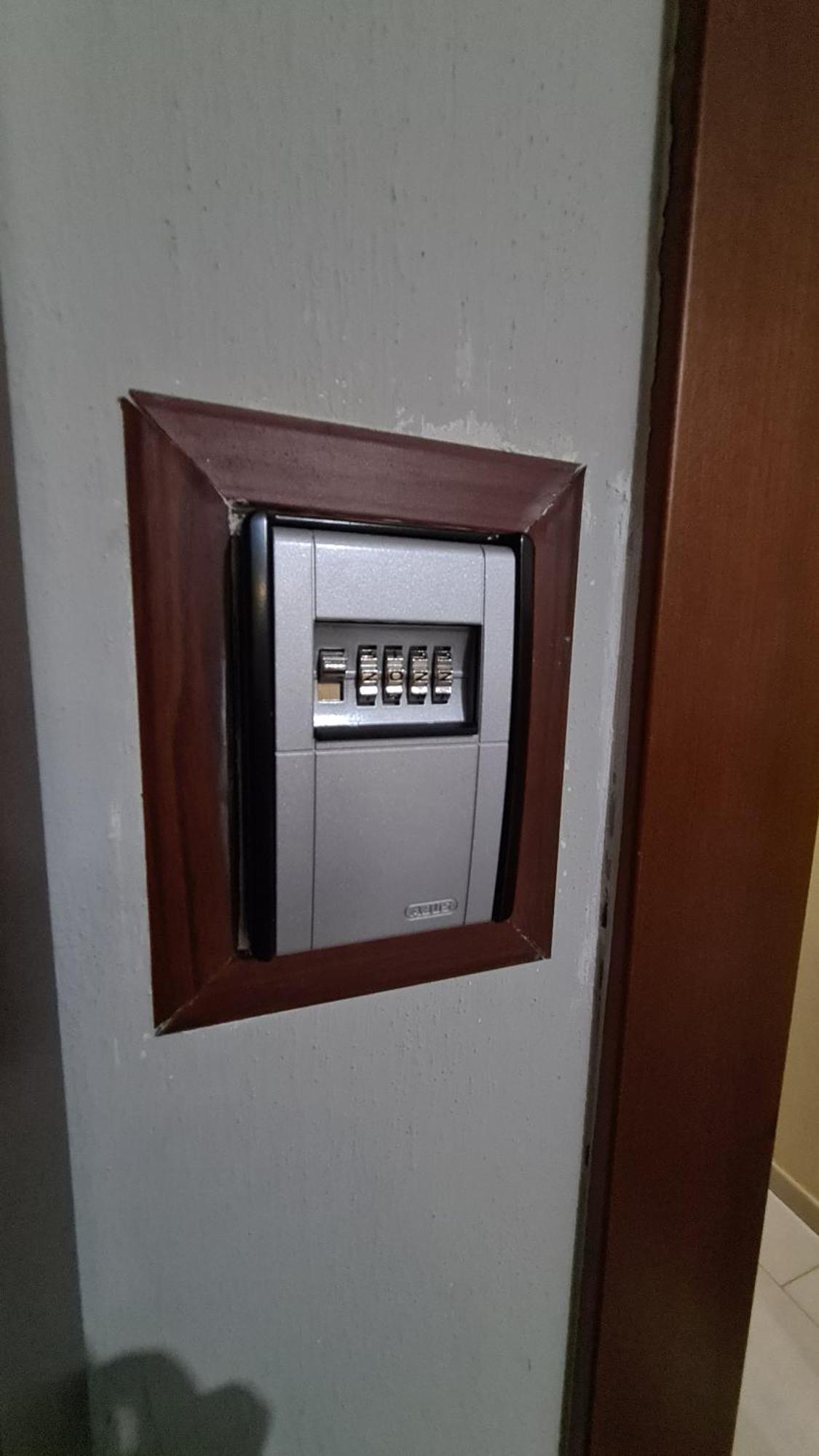 Family-Friendly Apt At 21 Dhjetori W/Self Check-In Tirana Exterior photo